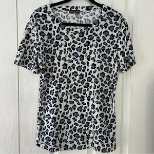 Emily Stacy Women’s Blue/black Leopard Short Sleeved Tee Size L Stretch